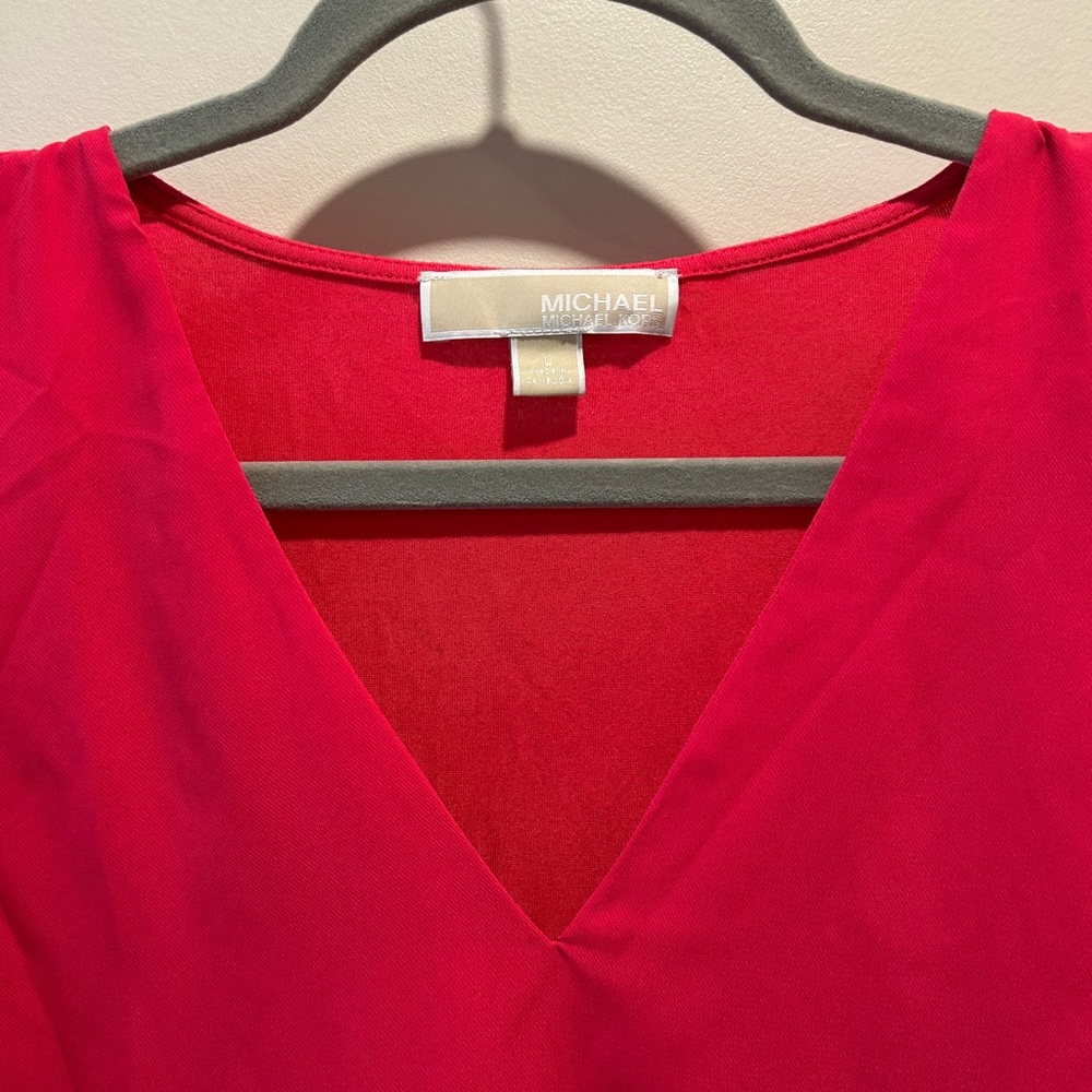 Michaels Vibrant Pink V-Neck Tank Top - Picture 2 of 6